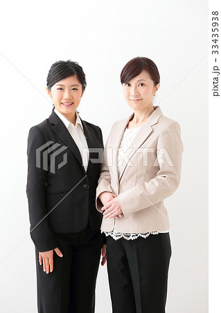 ビジネスイメージ　女性 33435938