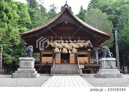 長野県・諏訪大社下社秋宮・神楽殿 33436384