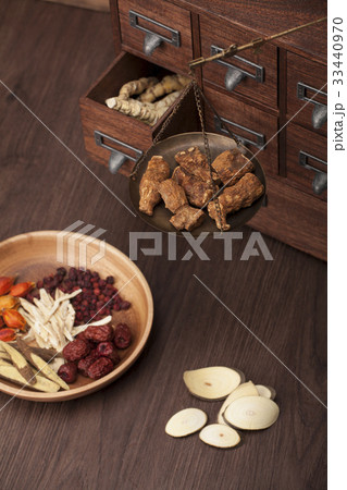 薬キャビネット 五味子 下水 33440970