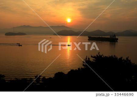 夕焼け シルエット 統営市 33446690
