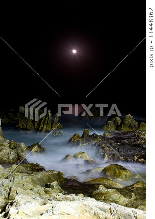 海 岩 石 33448362