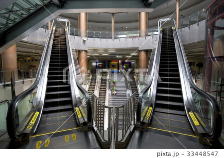 緑莎坪駅 ソウル エスカレーター 33448547