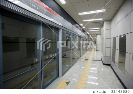 ソウル 駅 プラットフォーム 33448680