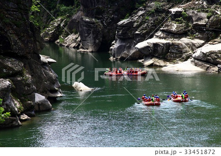 江原道 ゴムボート 急流に乗る 33451872