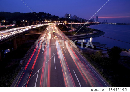 道路 夜景 オリンピック大路 33452146