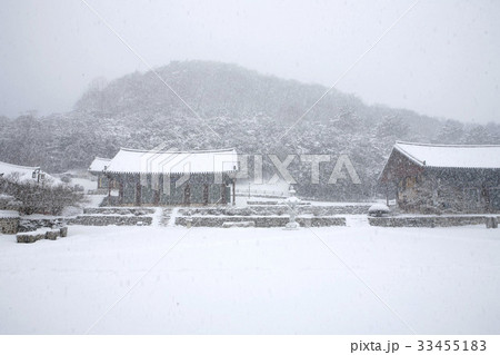 冬 仏教 雪景色 33455183