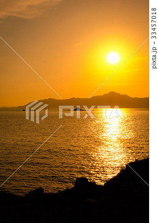 瀬戸内海の夕暮れ 瀬戸内海の夕暮れ 33457018