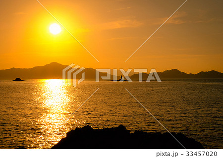 瀬戸内海の夕暮れ 瀬戸内海の夕暮れ 33457020