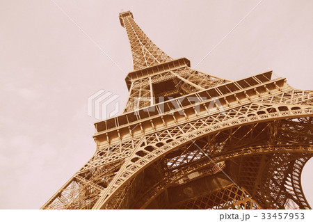 Eiffel tower 33457953