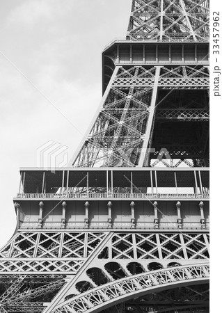 Eiffel tower 33457962