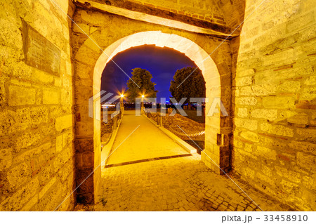 Medieval gate Medieval gate 33458910