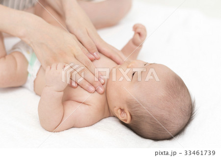ベビーマッサージ ベビーマッサージ 33461739
