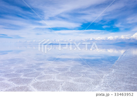 Salar de Uyuni desert, Bolivia 33463952