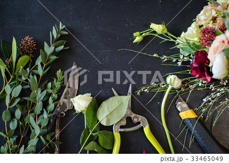 Florist tool on the table Florist tool on the table 33465049