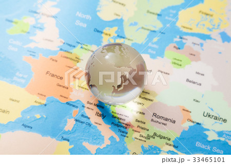 地図と地球　グローバルイメージ 33465101