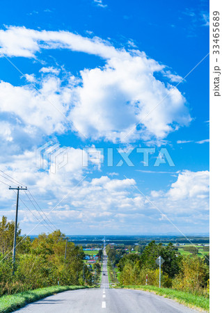 《北海道》天に続く道・知床斜里 33465689