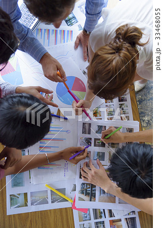 多国籍 クリエイティブ スタートアップ企業 多国籍 クリエイティブ スタートアップ企業 33468055