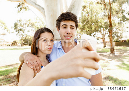 Young couple in the park 33471617