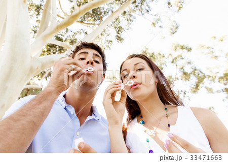 Couple in the park 33471663