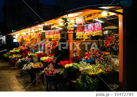 タイ、イサーン、ウドンタニの街風景　（タレーブアデーンの宿泊地） 33472785