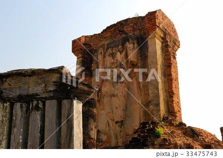 世界遺産、スコータイ王朝、スコータイ仏、内戦で破壊された寺院＠遺跡公園、スコータイ、タイ王国 33475743