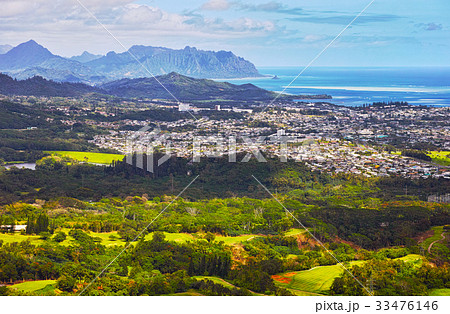 ハワイ　ヌウアヌ・パリ展望台からの景色 33476146