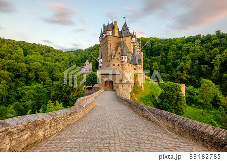 Burg Eltz castle in Rhineland-Palatinate at sunset 33482785