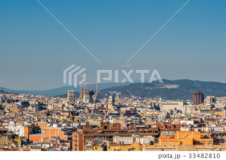 Barcelona cityscape overlook 33482810