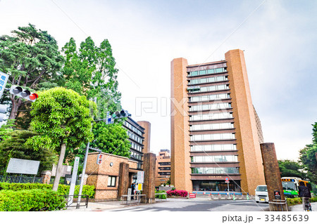 東京大学本部棟と竜岡門 33485639