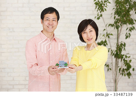 不動産　ミドル夫婦 33487139