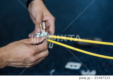 Specialist connect network cable with RJ45 sockets Specialist connect network cable with RJ45 sockets 33487335