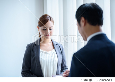 名刺交換 名刺交換 33489284