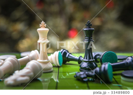 Chess business concept, leader & success 33489800