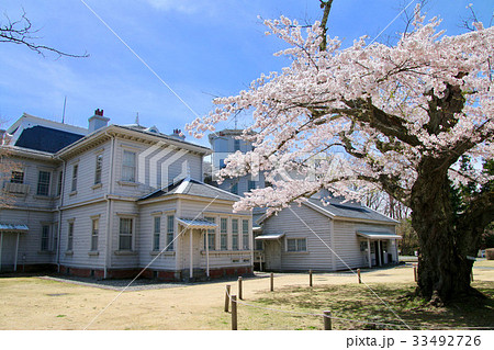 春の天鏡閣（猪苗代町） 33492726