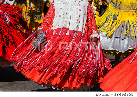 Peruvian dance 33493259