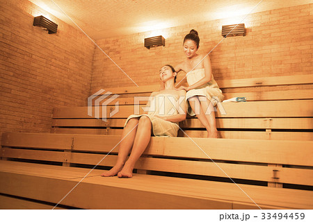 サウナ　フィットネス　健康　ヘルスケア　ダイエット　ライフスタイル 33494459