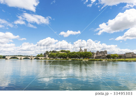 サン・ベネゼ橋とアヴィニョン 33495303