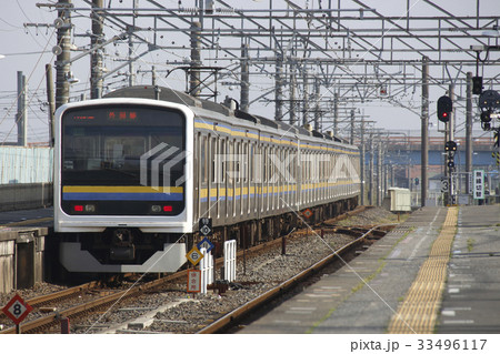 上総一ノ宮駅を発車する外房線209系 33496117
