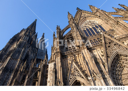 Cologne cathedral on clear day, Germany Cologne cathedral on clear day, Germany 33496842