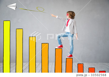 Child pretend to be businessman 33502568