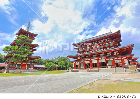 薬師寺　金堂と西塔 33503775