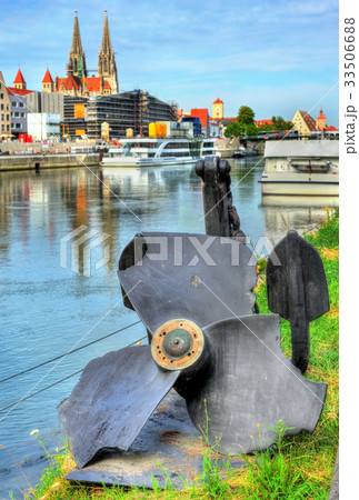 Broken propeller on a riverside in Regensburg 33506688