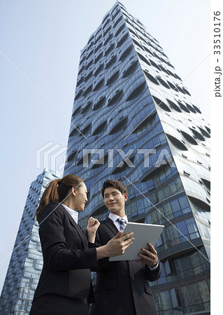 都市 都会 ビジネスマン 33510176