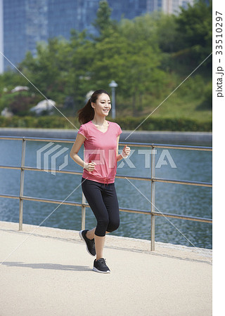 ランニング 走り 走る 33510297