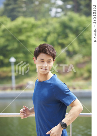 男 男性 男の子 33510352