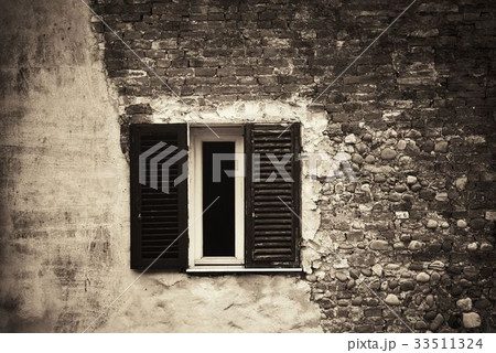Lucca window brick Lucca window brick 33511324