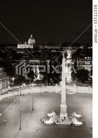 Piazza del Popolo at night 33511538