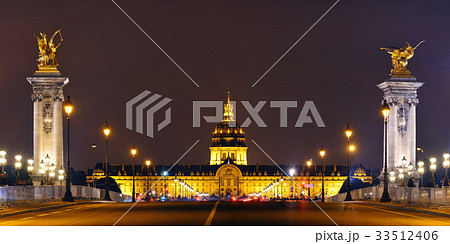 Alexandre III bridge night view 33512406