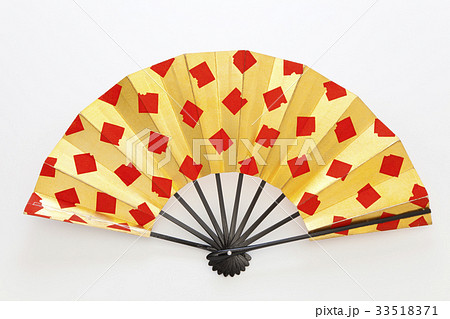 日本舞踊の扇子 33518371