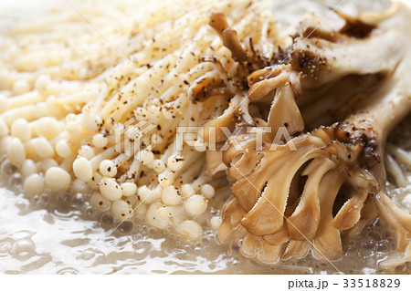 エノキとシメジのバター炒め エノキとシメジのバター炒め 33518829